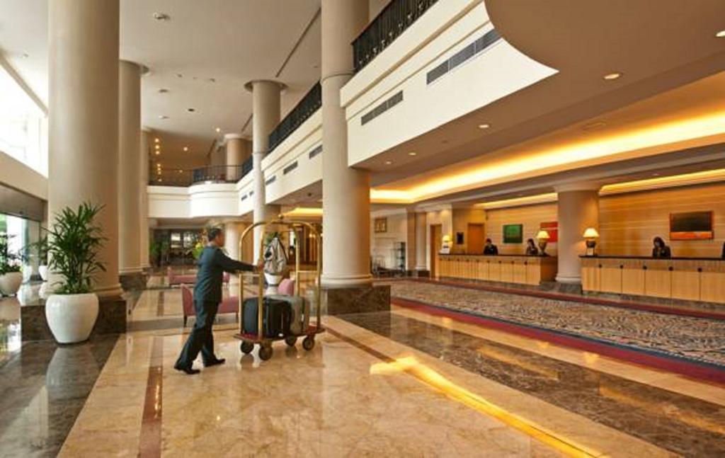 Royale Chulan Seremban Eksteriør billede Lobby
